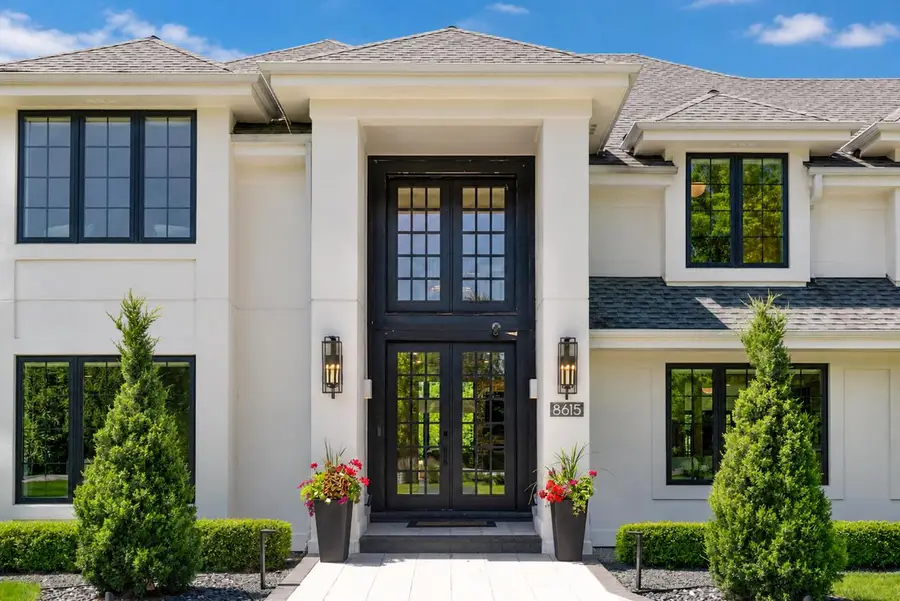 8615 N Dean CIRCLE, River Hills, WI 53217 - #2