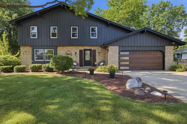 8807 Greenhill LANE, Greendale, WI 53129