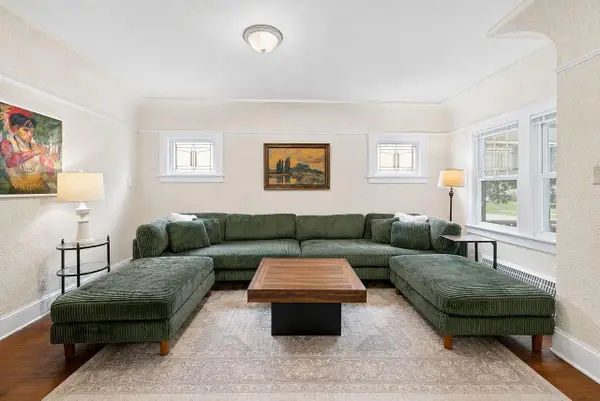 1615 E Beverly ROAD #1615A, Shorewood, WI 53211