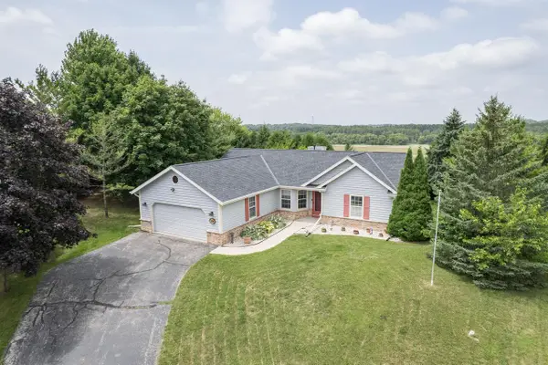 W4743 Scott LANE, Lebanon, WI 53047
