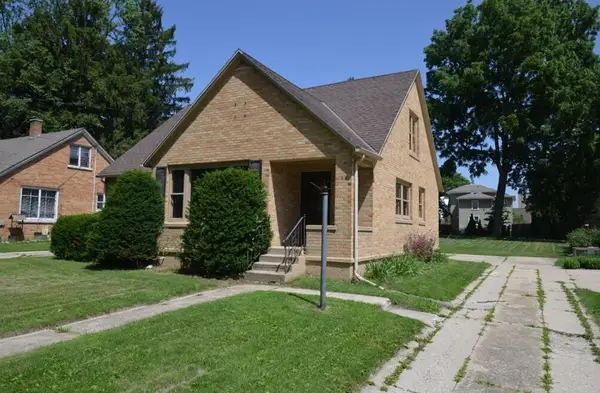 956 W Conger STREET, Whitewater, WI 53190