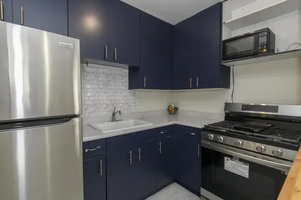 2222 E Belleview PLACE #106, Milwaukee, WI 53211