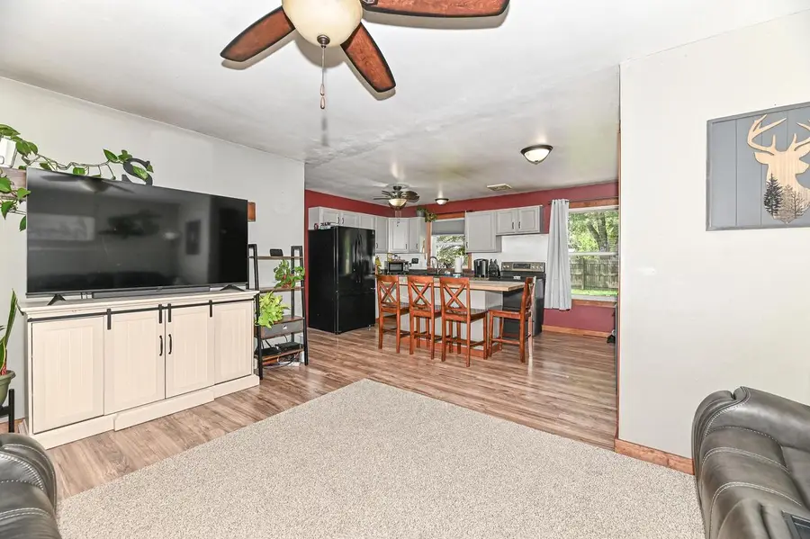 322 Woodlawn AVENUE, Burlington, WI 53105 - #2