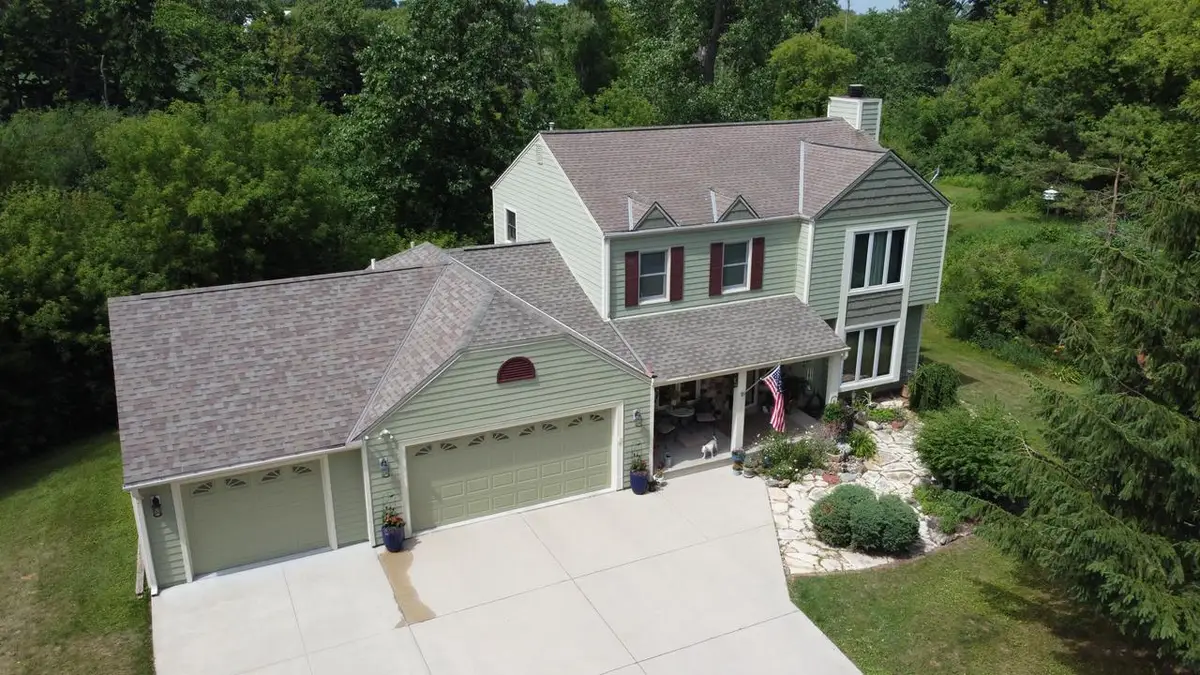 5836 Oakdale COURT, Grafton, WI 53024 - #1
