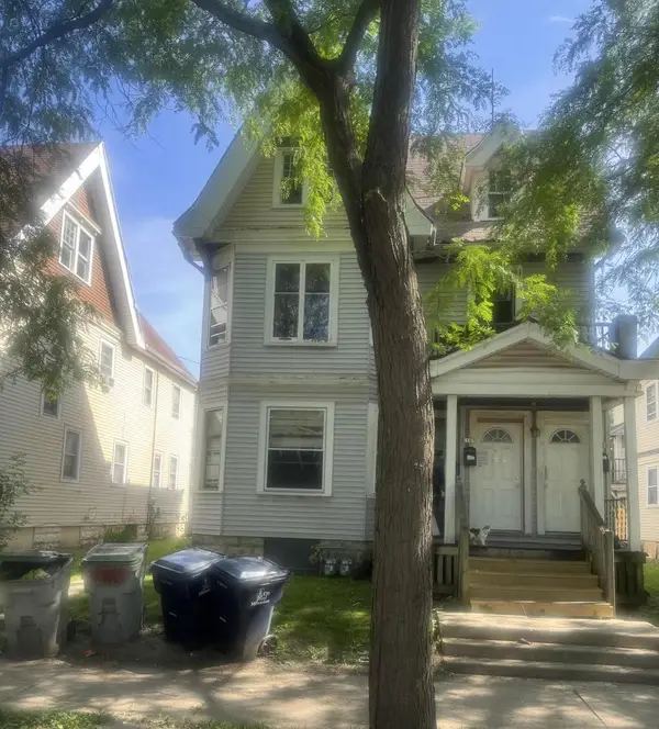1107 W Ring STREET #1109, Milwaukee, WI 53206