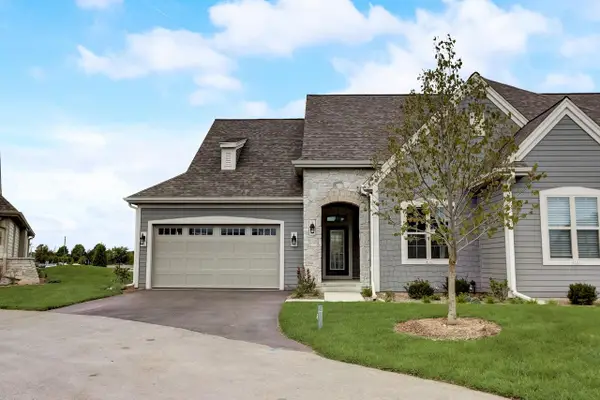 1612 Belmont LANE #36B, Oconomowoc, WI 53066