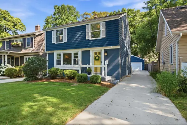 336 E Lake View AVENUE, Whitefish Bay, WI 53217