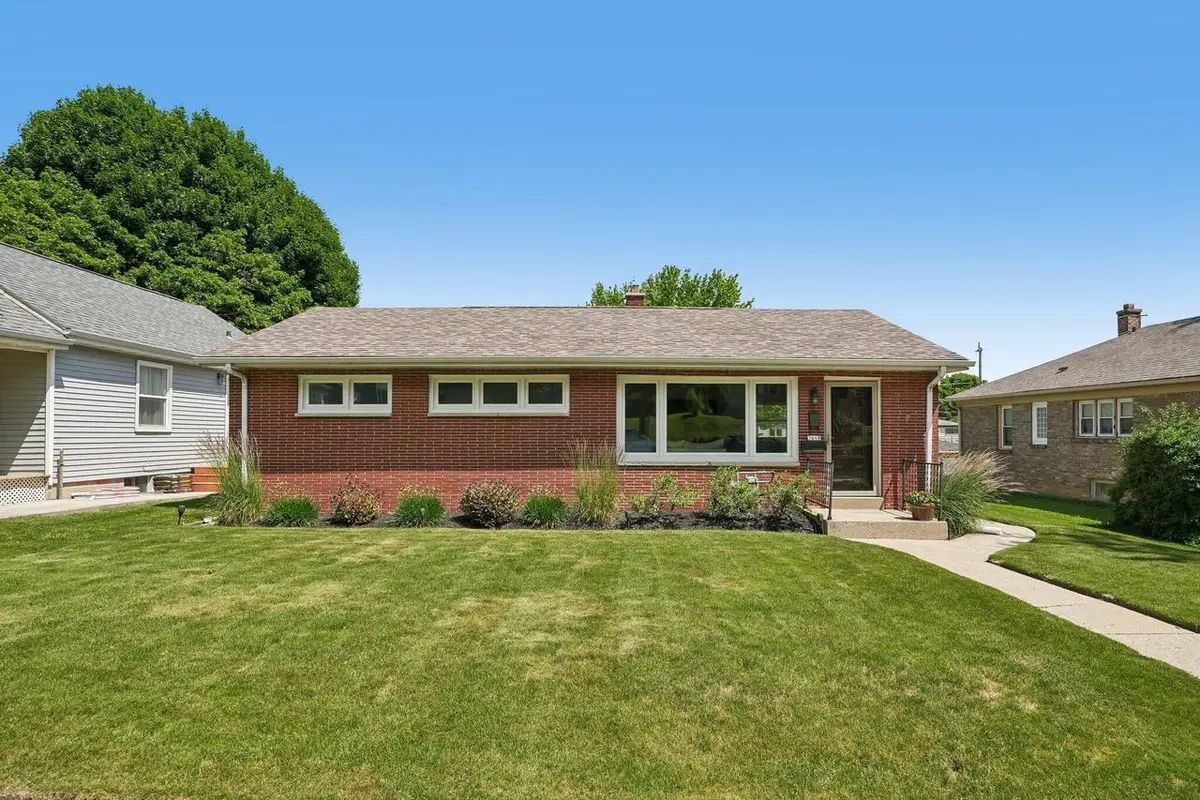 3648 E Whittaker AVENUE, Cudahy, WI 53110 - #1