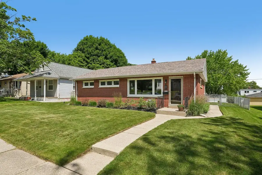 3648 E Whittaker AVENUE, Cudahy, WI 53110 - #2