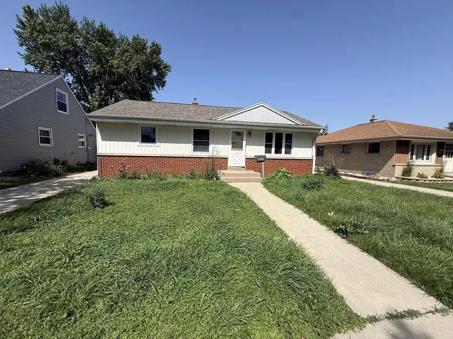 3631 S 82nd STREET, Milwaukee, WI 53220 - #2