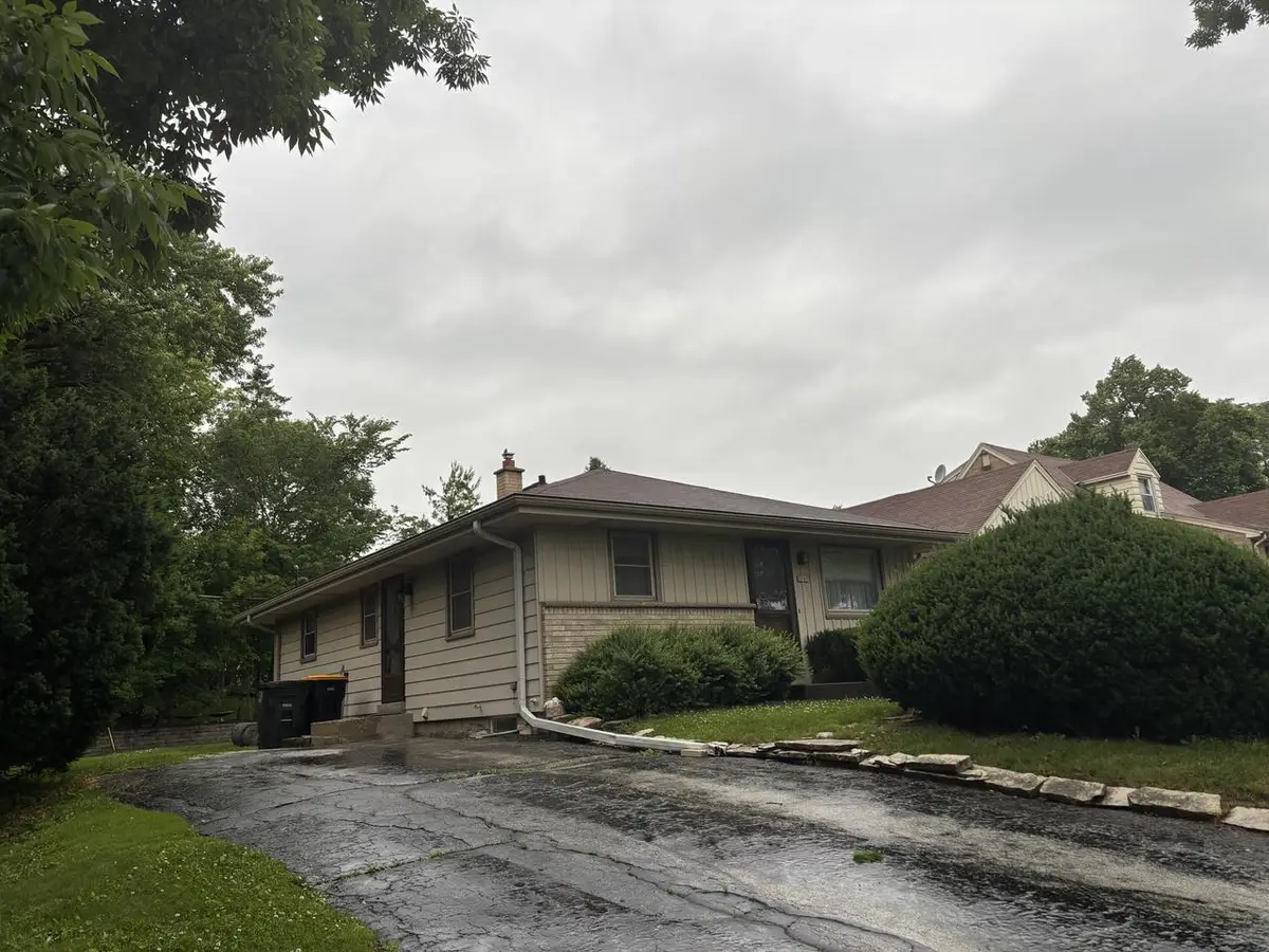 2049 N 115th STREET, Wauwatosa, WI 53226 - #1