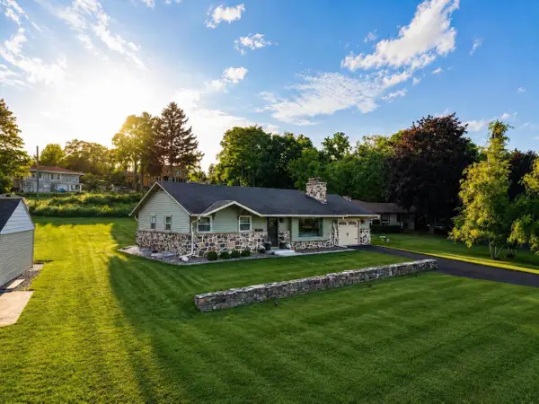W191S7325 Shore LANE, Muskego, WI 53150