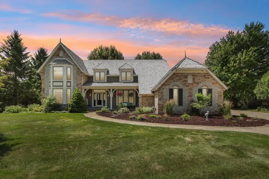 W288N3341 Lost Creek COURT, Pewaukee, WI 53072 - #2
