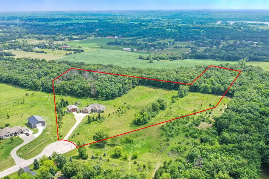 S106W36642 Saddle Ridge DRIVE, Eagle, WI 53119 - #2