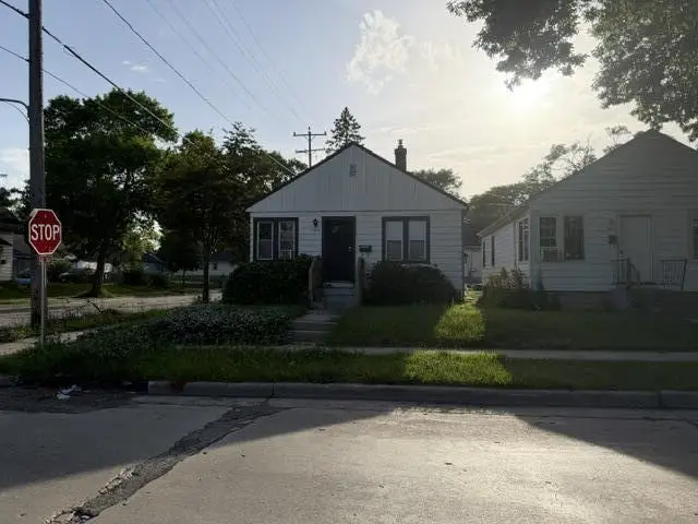 5003 N 37th STREET, Milwaukee, WI 53209 - #1