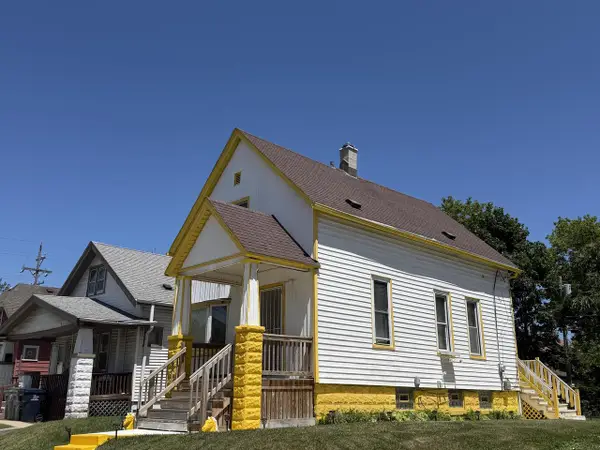 3746 N 2nd LANE, Milwaukee, WI 53212