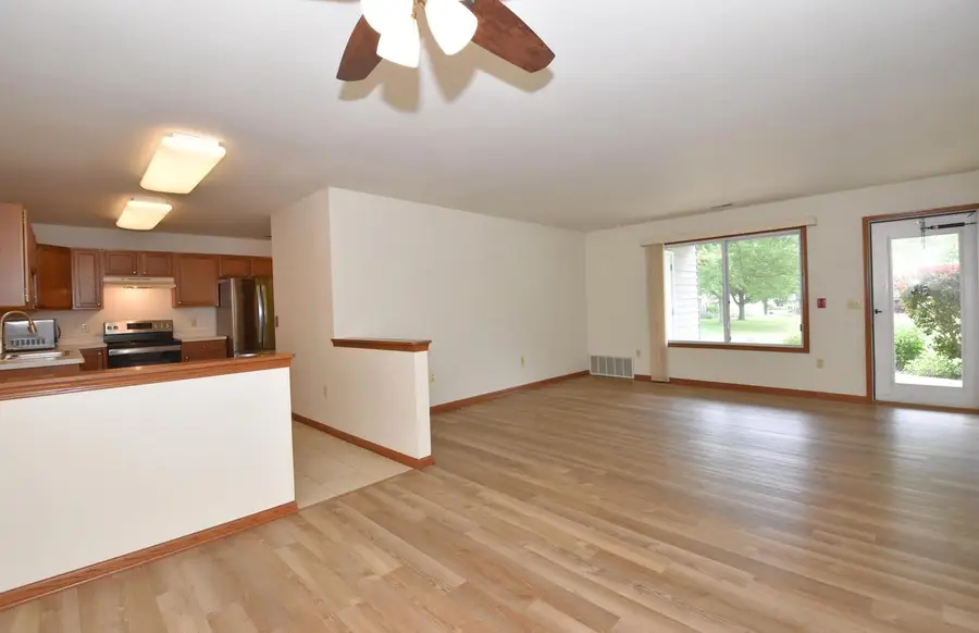 1127 Sunnyslope DRIVE #103, Mount Pleasant, WI 53406 - #3