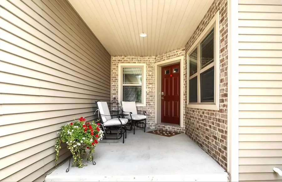 113 Community DRIVE, Fall River, WI 53932 - #3