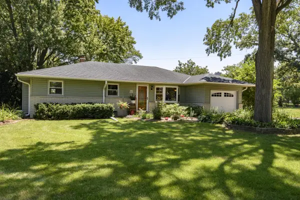 W155N5414 Balsam DRIVE, Menomonee Falls, WI 53051