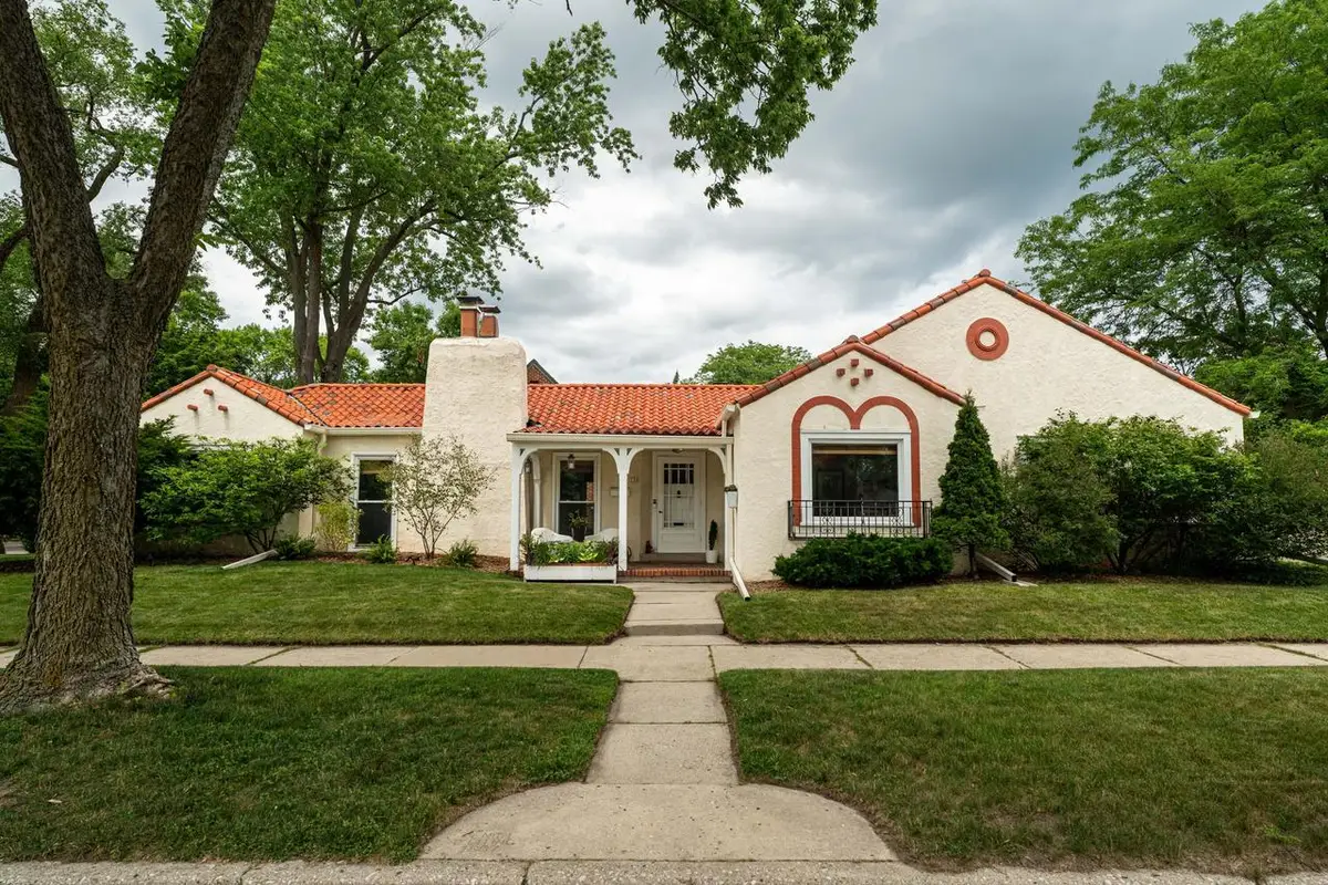 130 W Birch AVENUE, Whitefish Bay, WI 53217 - #1