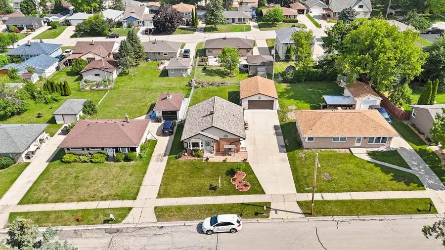 518 Williams AVENUE, South Milwaukee, WI 53172 - #3