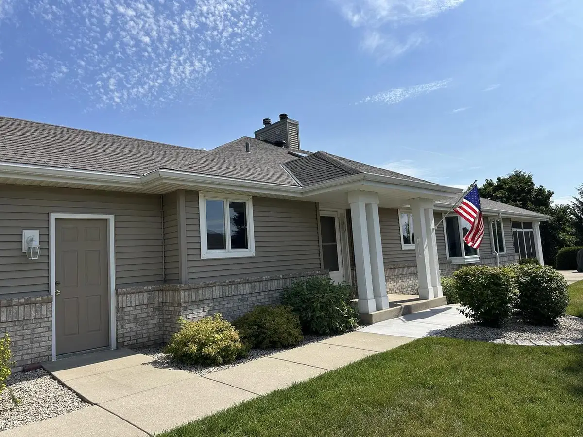 W173N7930 Bluejay COURT, Menomonee Falls, WI 53051 - #1