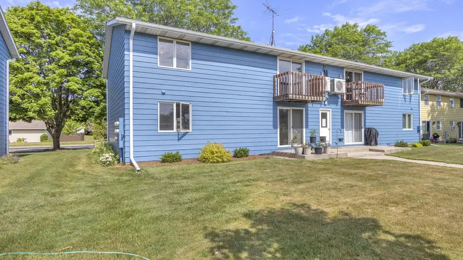 215 S 11 STREET, Oostburg, WI 53070 - #3