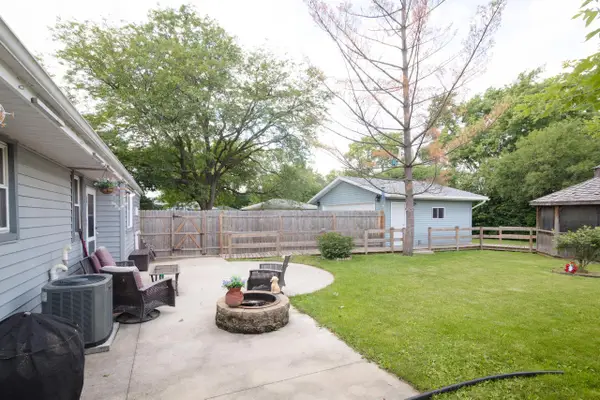 N89W15242 Cleveland AVENUE, Menomonee Falls, WI 53051