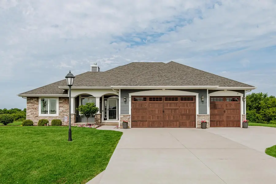 810 Westwind DRIVE, Eagle, WI 53119 - #2