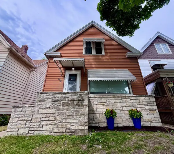 2630 S Delaware AVENUE, Milwaukee, WI 53207