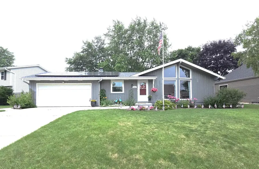 9395 S Burrell STREET, Oak Creek, WI 53154 - #2
