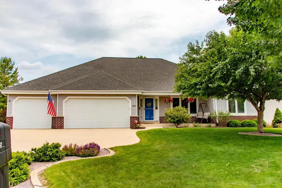 8160 S Lakeview DRIVE, Franklin, WI 53132 - #2