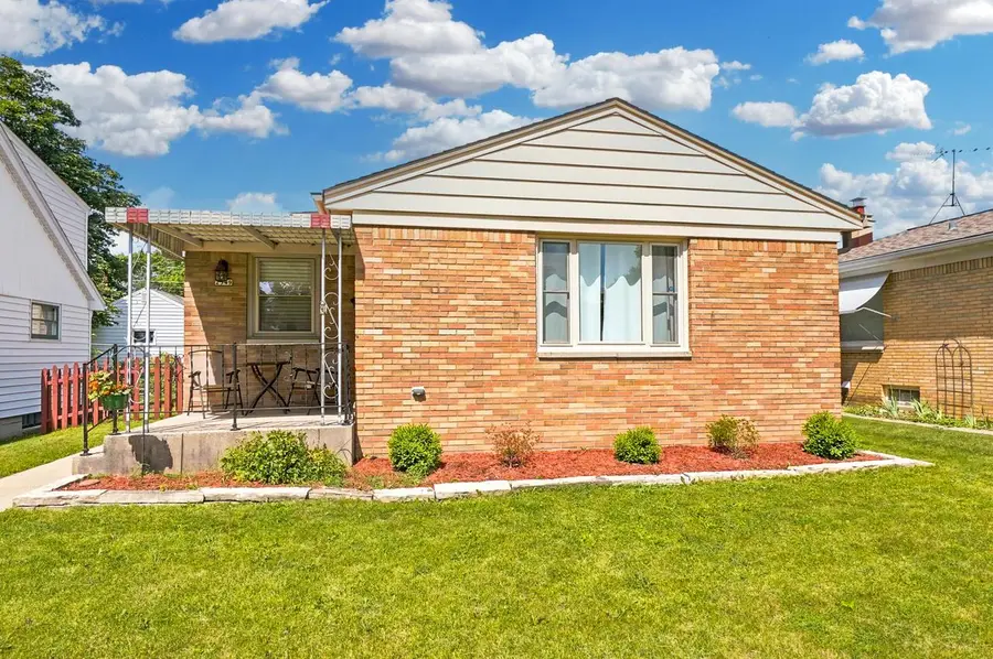 2549 S 63rd STREET, Milwaukee, WI 53219 - #2
