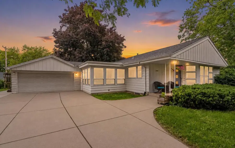 2945 Cottonwood COURT, Brookfield, WI 53005 - #2