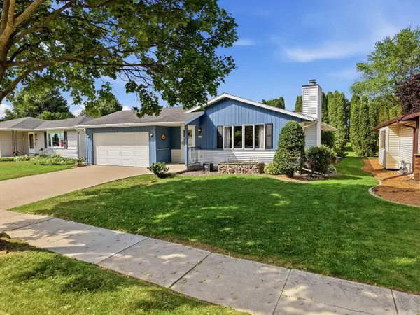 1728 Ashby COURT, Sheboygan, WI 53081