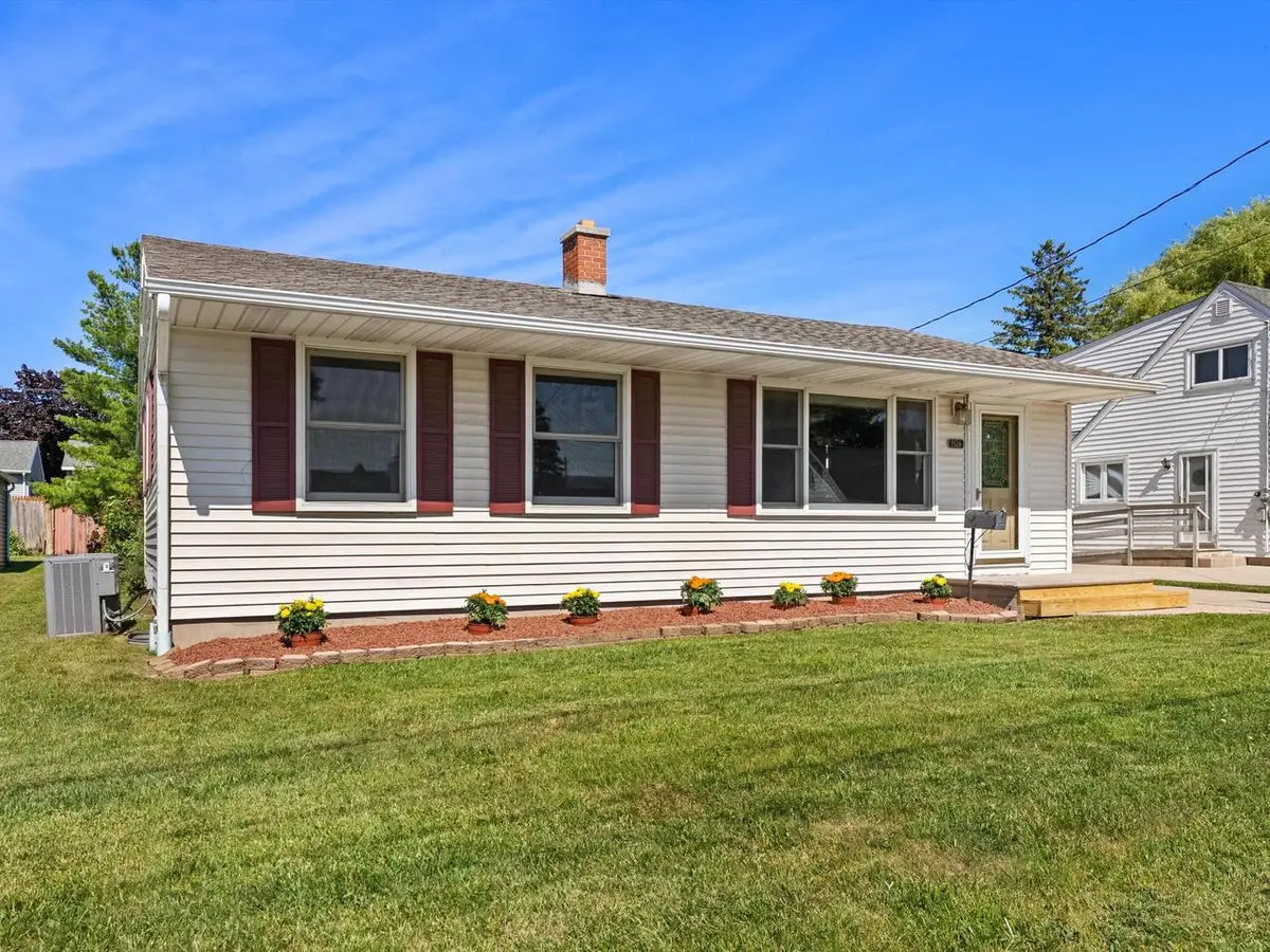 1526 S 24th STREET, Manitowoc, WI 54220 - #1