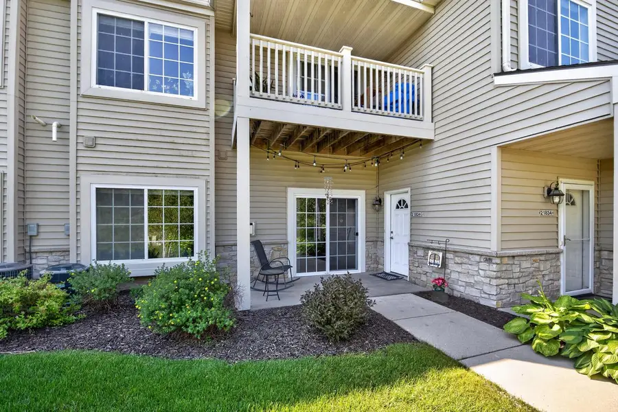 21834 N Weather Edge CIRCLE #G, Lannon, WI 53046 - #3