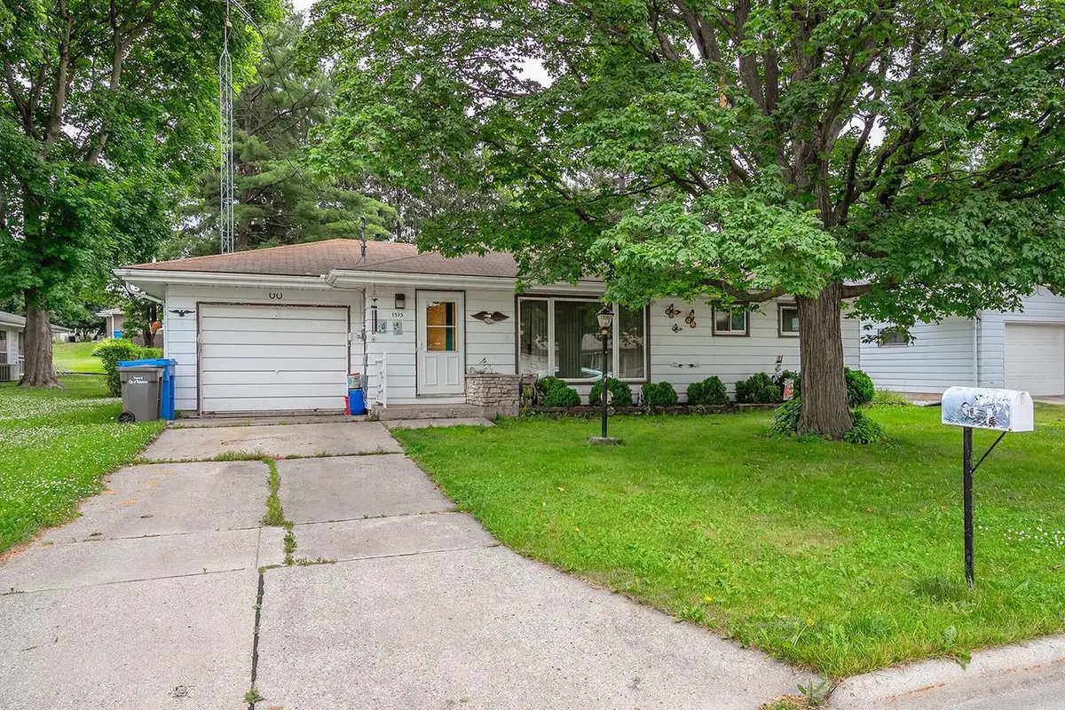 1515 Sandy LANE, Watertown, WI 53098 - #1