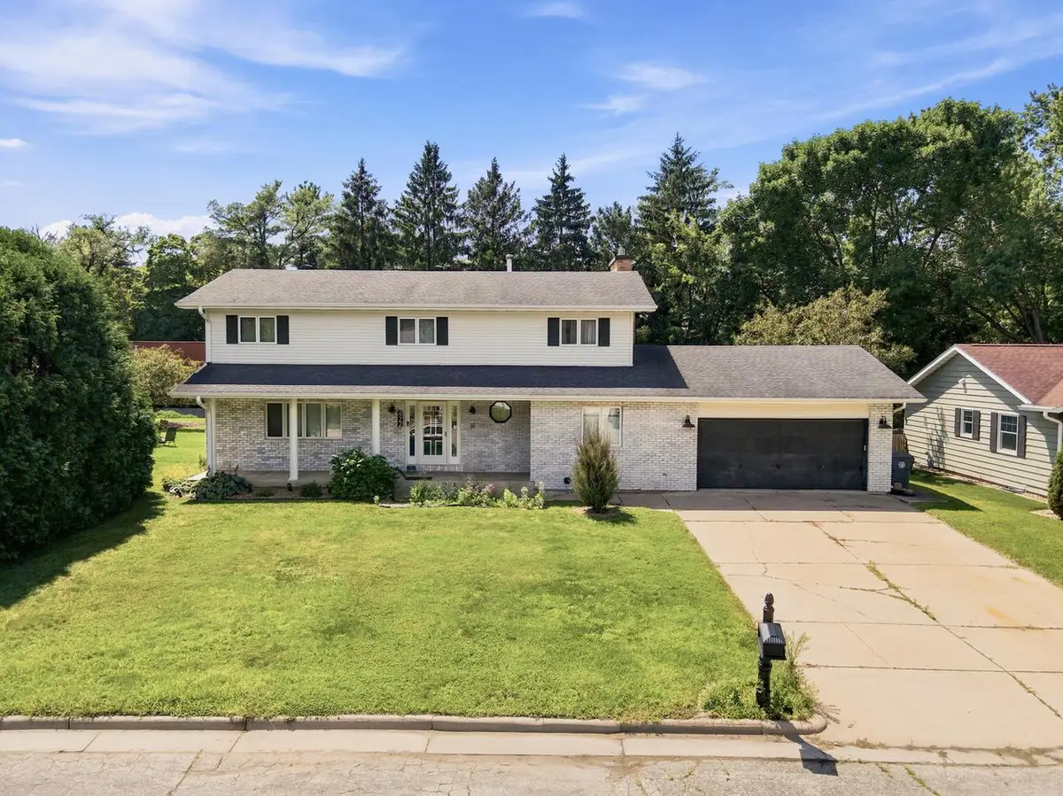 422 28th STREET S, La Crosse, WI 54601 - #1
