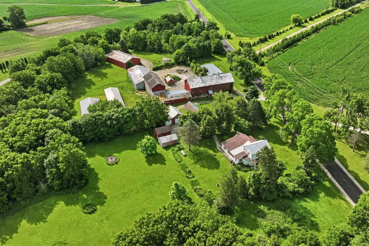 W762 Honey Creek ROAD, Burlington, WI 53105 - #1