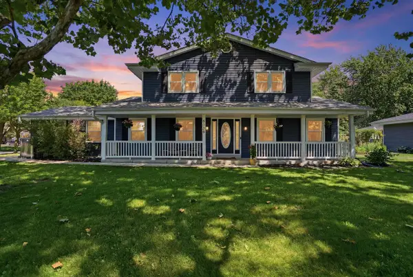 8036 S 77th STREET, Franklin, WI 53132
