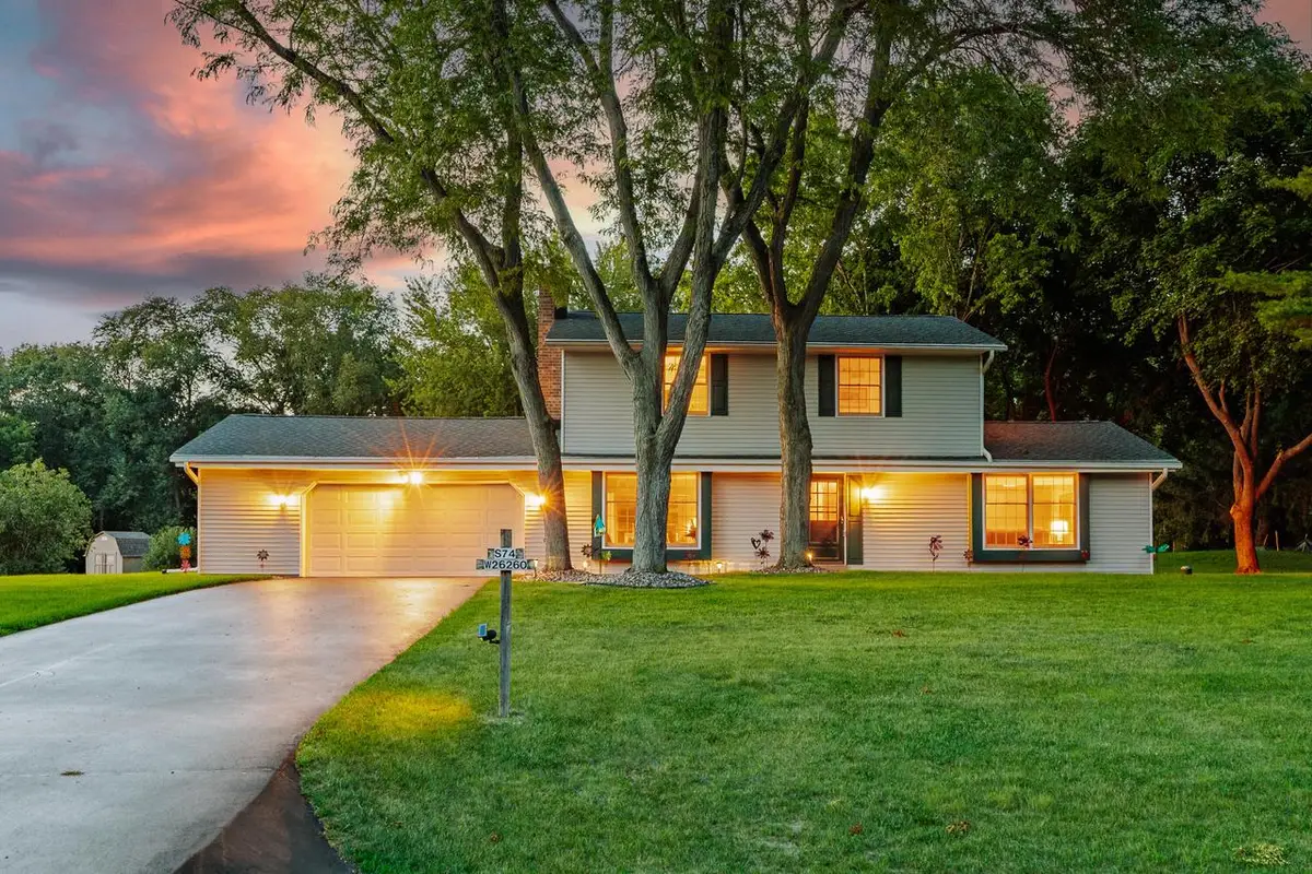 S74W26260 Green Mountain DRIVE, Waukesha, WI 53189 - #1