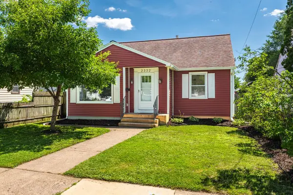 2332 Ferry STREET, La Crosse, WI 54601