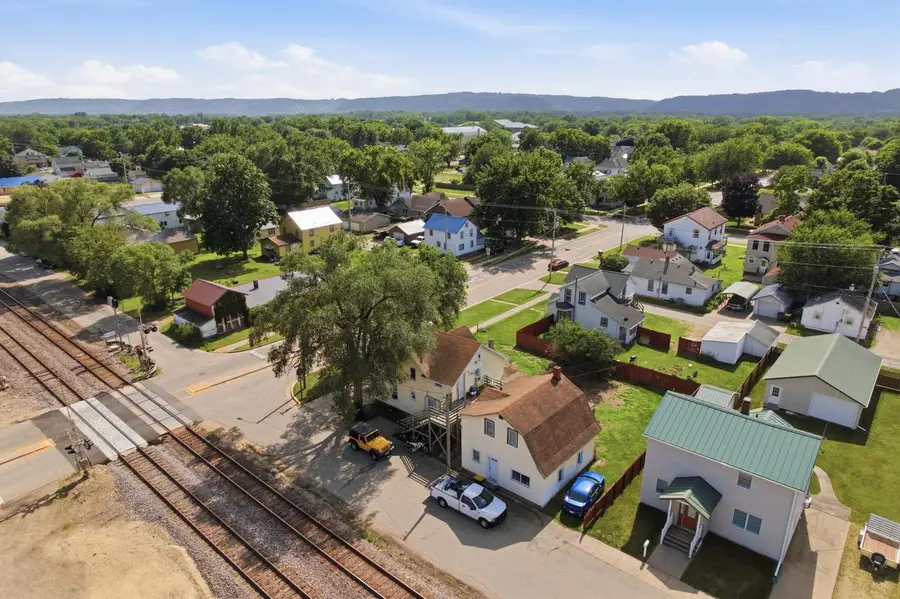 321 E Washington STREET, Prairie Du Chien, WI 53821 - #3