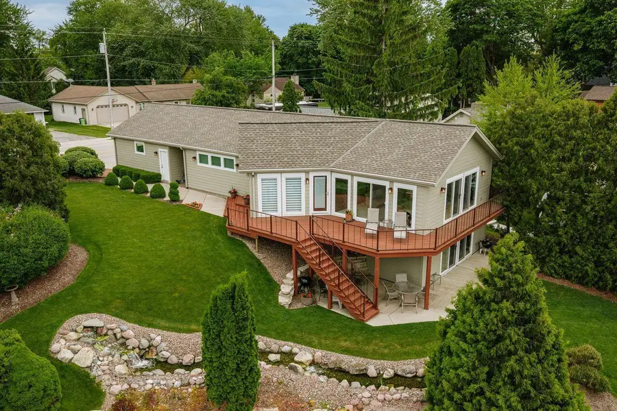 N50W35310 Wisconsin AVENUE, Oconomowoc, WI 53066 - #2