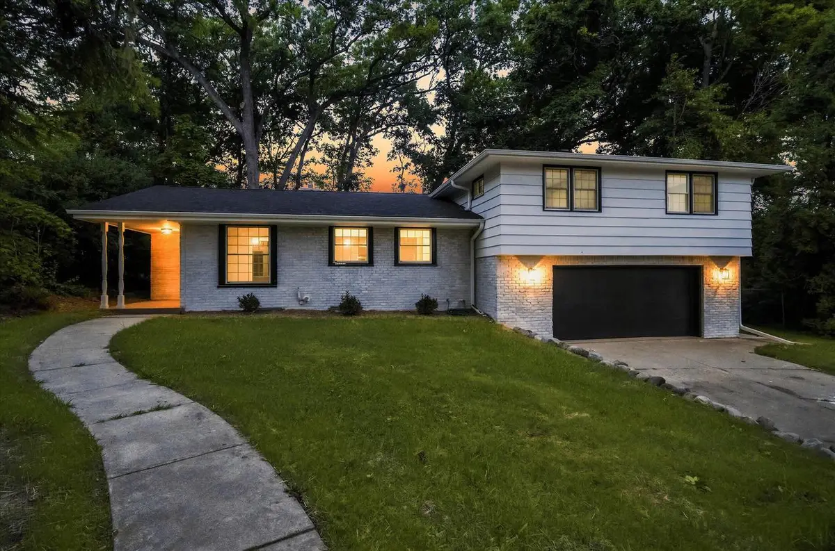 12246 W Euclid AVENUE, West Allis, WI 53227 - #1