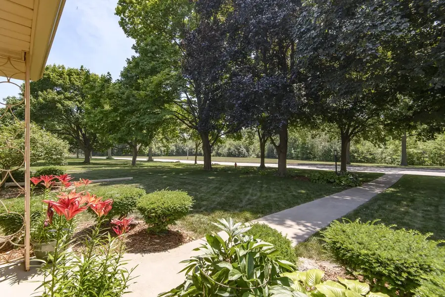 7642 W Honey Creek PARKWAY, West Allis, WI 53219 - #2