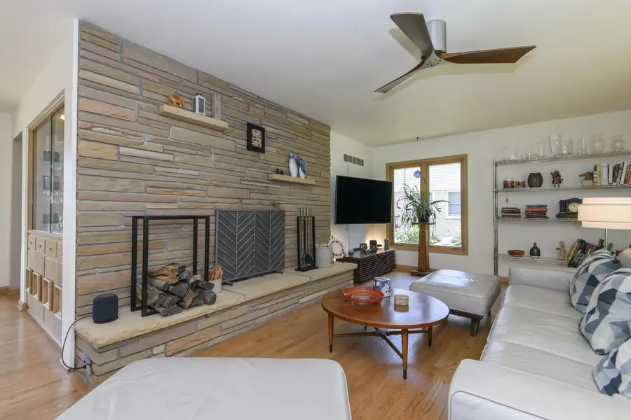 7642 W Honey Creek PARKWAY, West Allis, WI 53219 - #3