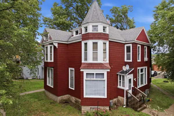 219 9th STREET S, La Crosse, WI 54601