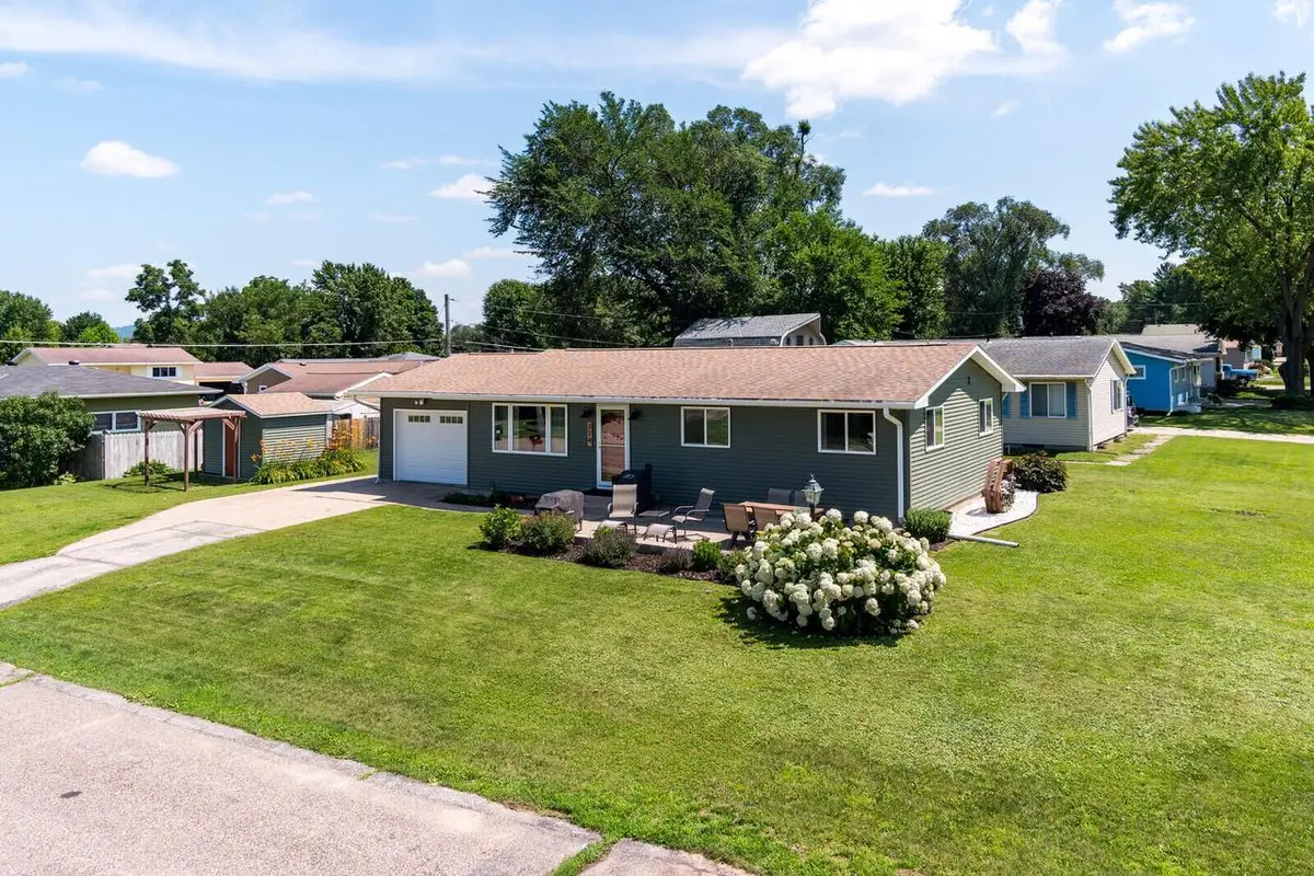 314 Shelly LANE, La Crosse, WI 54603 - #1